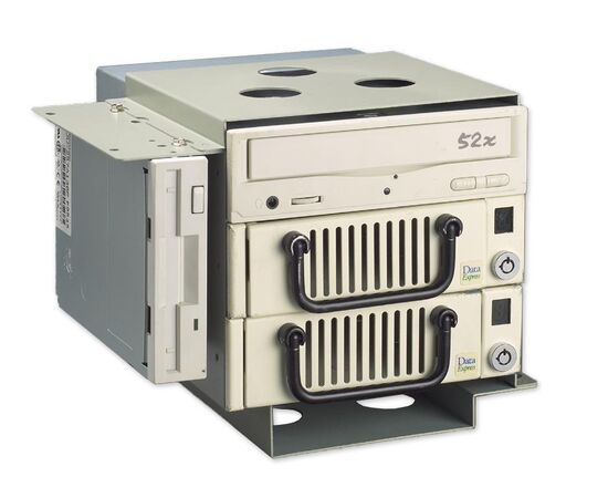 Отсек для установки накопителей корпуса IPC-510